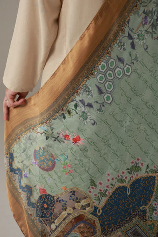 Nikhat Scarf