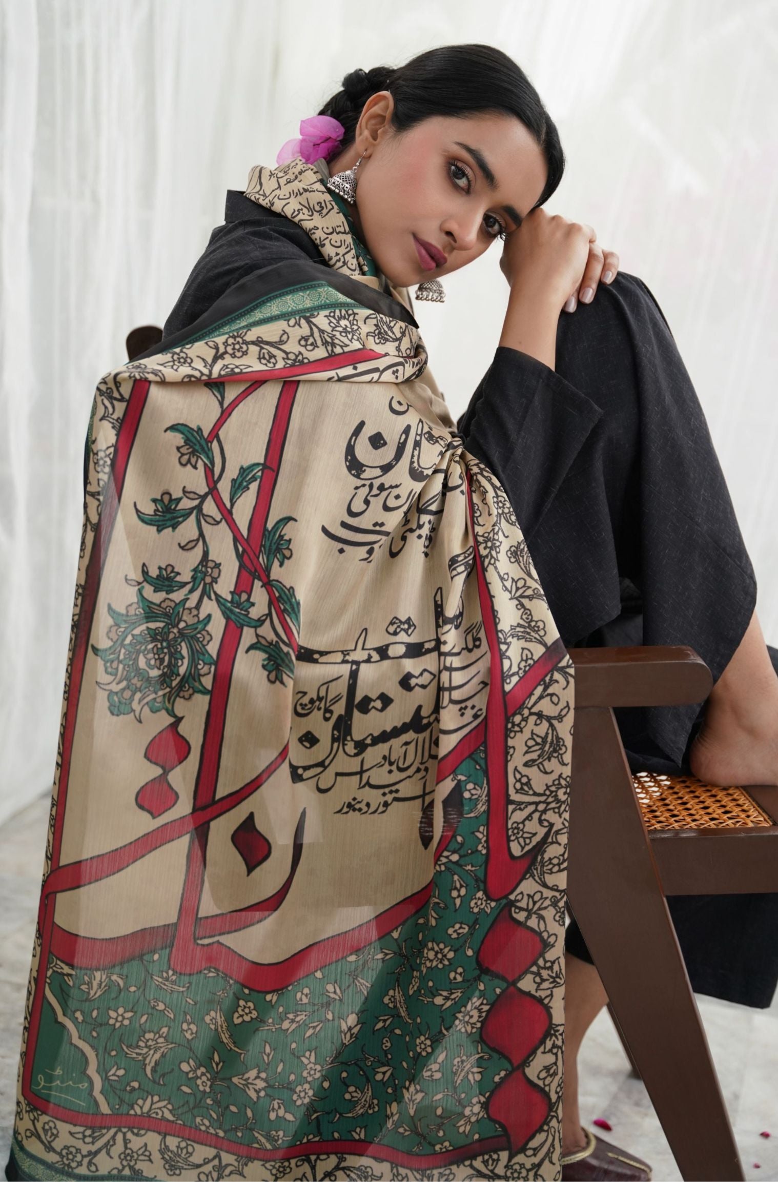 Shopmanto, wear manto pakistani clothing brand ready to wear black and beige women arz-e-watan silk stole scarf urdu scarf with urdu calligraphy, scarf inspired by pakistan