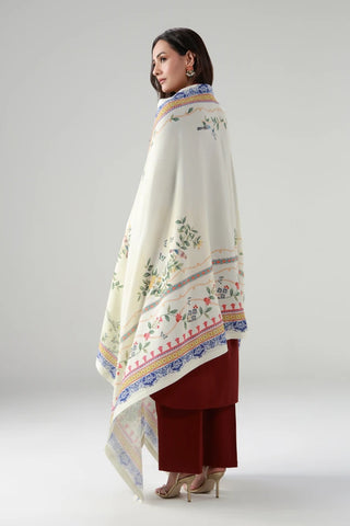Printed viscose odhni featuring the words of Allama Iqbal calligraphed throughout.