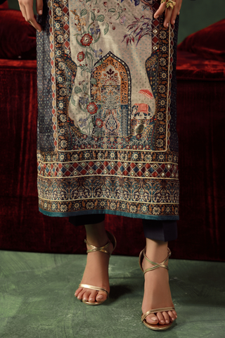 Kehkashan Velvet Set