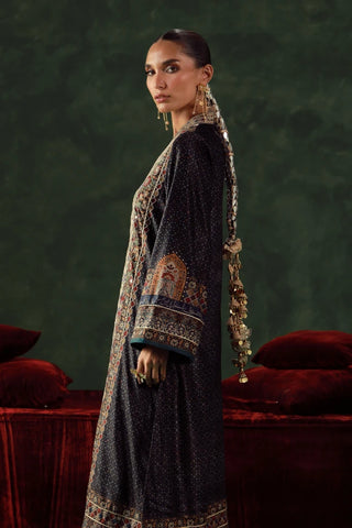 Kehkashan Velvet Set