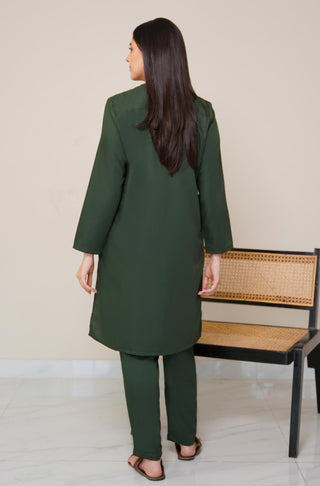 Shopmanto, wear manto, manto clothing brand, manto pakistan, ladies clothing brand, urdu calligraphy clothing, OG wearmanto women's collection wash n wear lucknow style 2 piece solid emerald green colour kurta and pajama, women 2 piece solid coord set