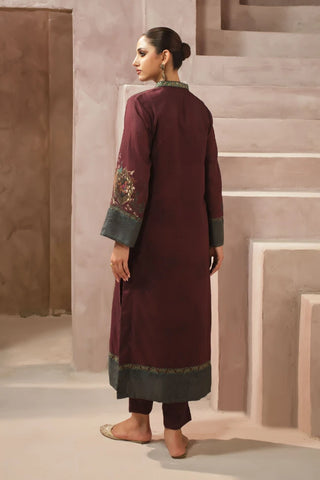 Kashish Co-Ord, made from Premium Cotton Silk, features a long length straight embroided shirt straight pants.