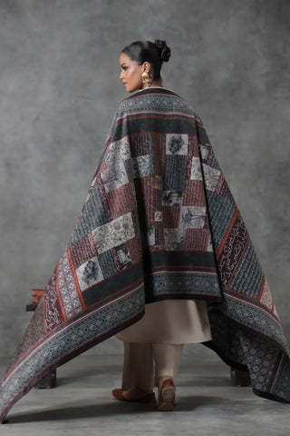 Guzarish Velvet Shawl