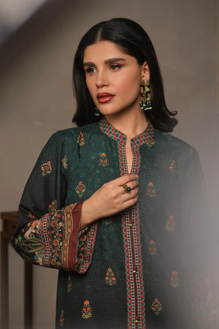 2-piece set made using Blended Cambric in green colour