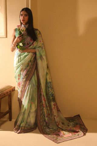 Hoor Saree