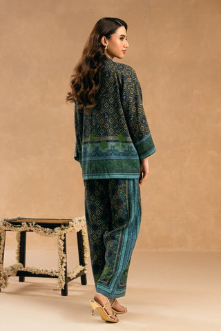 Azka Co-Ord Set is a 2-piece set. Featuring a short shirt, paired with straight trousers 