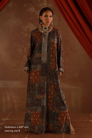 Izhaar Velvet Kaftaan