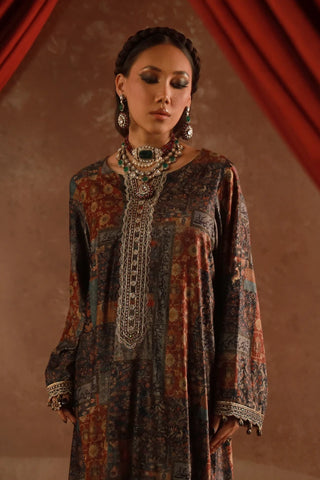 Izhaar Velvet Kaftaan