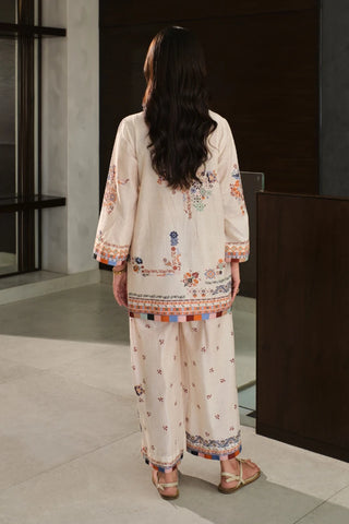 Printed 2-piece lawn Maya co-ord set with the trendy culottes & elegant Urdu calligraphy. 