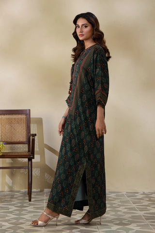 Manto's Alira long length Kaftaan in shades of forest, paired with straight pants. 