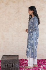 Shopmanto, wear manto, manto clothing brand, manto pakistan, manto kurta, azmat kurta, azmat kurta blue, ladies straight kurta, ladies kurta, eastern