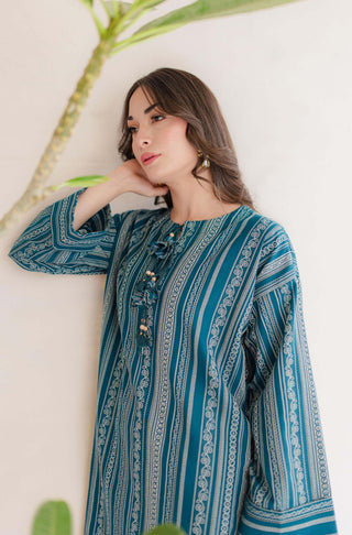 Shopmanto, wear manto, manto clothing brand, manto pakistan, ladies clothing brand, urdu calligraphy clothing, Manto jacquard women manzil weaved kurta in teal colour, winter collection