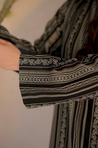 Manzil Weaved Long Kurta - Black