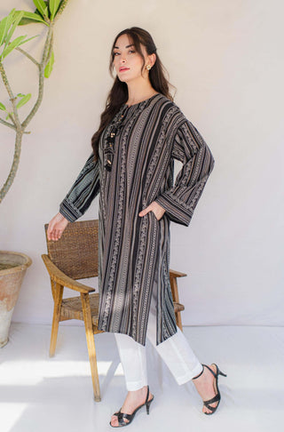 Shopmanto, wear manto, manto clothing brand, manto pakistan, ladies clothing brand, urdu calligraphy clothing, Manto jacquard women manzil weaved kurta in black colour, winter collection
