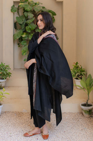 Shopmanto, wear manto, manto clothing brand, unisex cape shawl, cape shawl, men cape shawl, women cape shawl, capes, shawl, winter wear, eastern, western, urdu calligraphy on the cape shawl, cape in black, shahkaar cape, men outerwear, women outerwear, shahkaar cape black and grey, manto capes, manto shawl