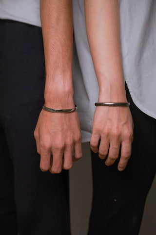 Manto Unisex Gold & Silver Stainless Steel Kaavish Cuff Bracelet (Kara) with Urdu Calligraphy of Poetry by Jigar Murad Abadi
