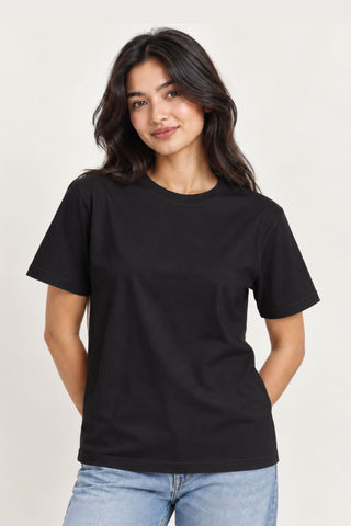 Round neck t-shirt  in black color