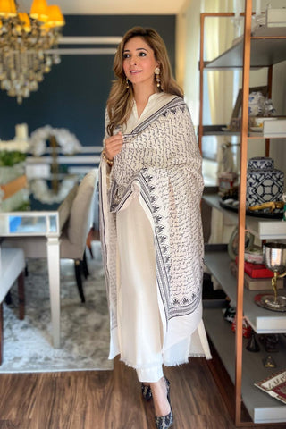 White Sitaray Odhni