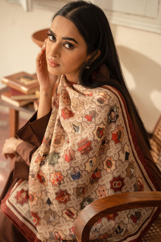 Shopmanto, wear manto, manto clothing brand, manto pakistan, ladies clothing brand, urdu calligraphy clothing, Manto women's day antique maroon zeenat scarf stole