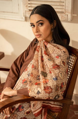 Shopmanto, wear manto, manto clothing brand, manto pakistan, ladies clothing brand, urdu calligraphy clothing, Manto women's day antique maroon zeenat scarf stole
