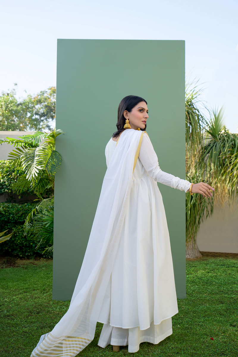 White Anarkali