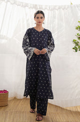 Shopmanto, wear manto, manto clothing brand, manto pakistan, ladies clothing brand, urdu calligraphy clothing, manto urdu calligraphy black vasl 2 piece printed set